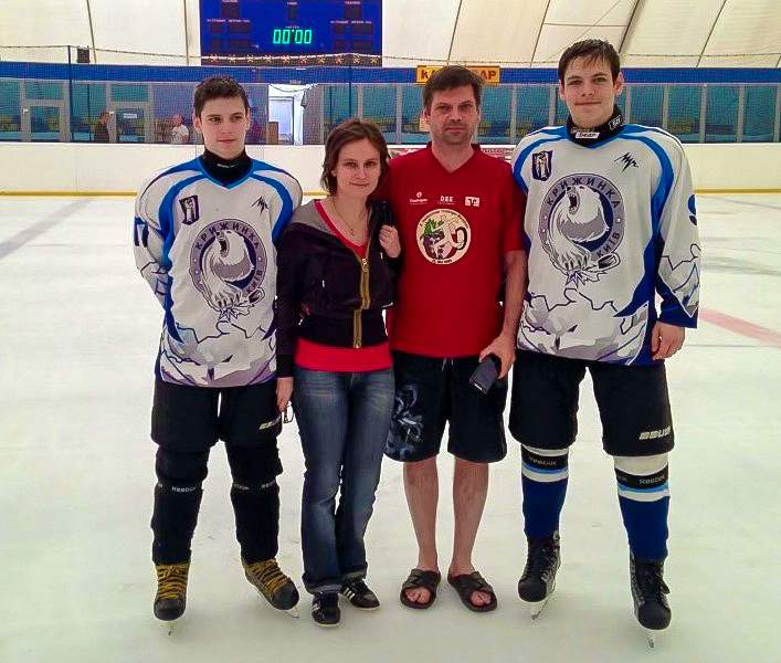 Dima-with-Parents